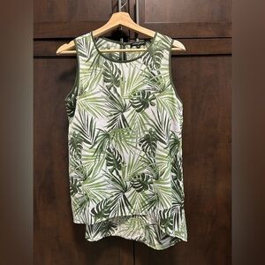 Mario Serrani palm leaf tank top in white/green. Size S.